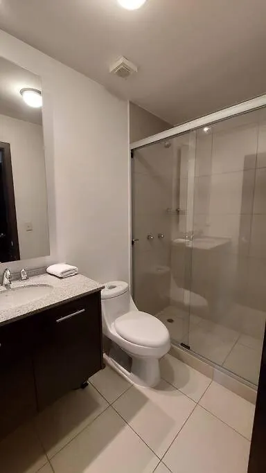 Excelente Apartamento, 2 Hab. Con Vista Unica Uio Quito 0*,  Ecuador